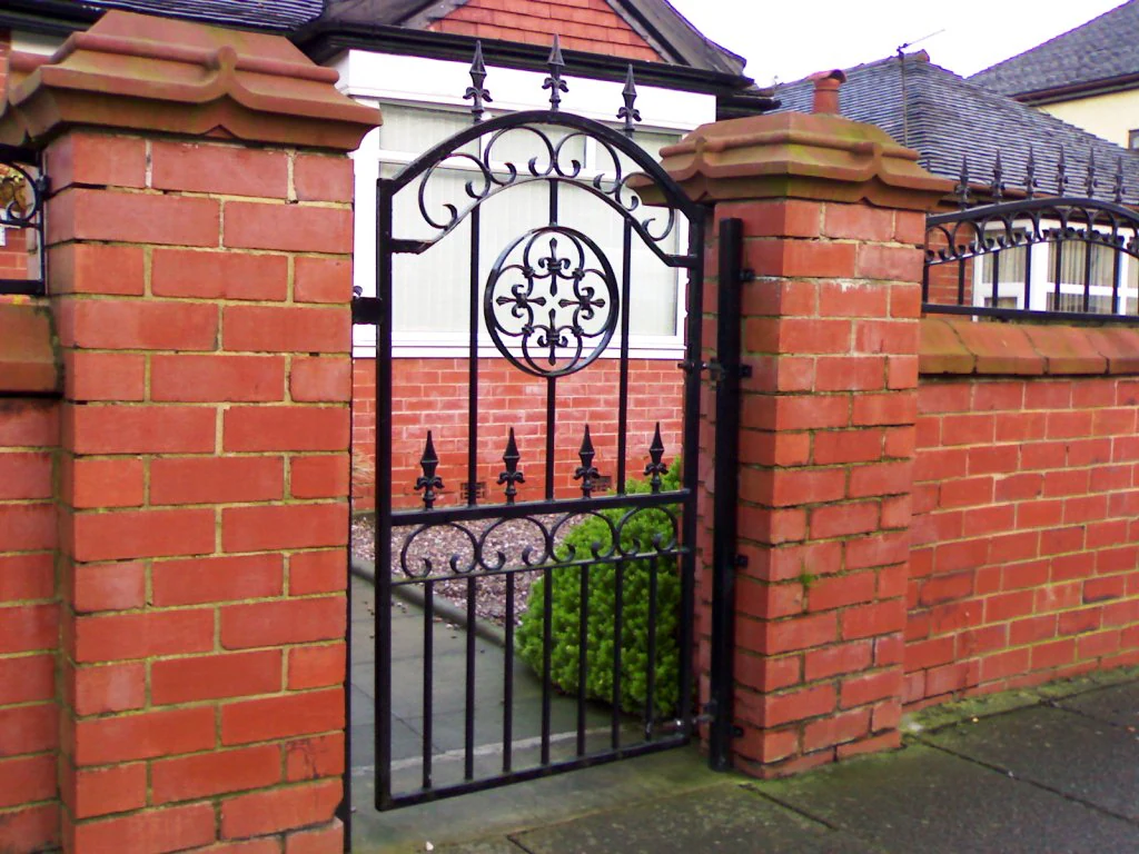 Single Gates For Your Property in Staffordshire 3 of 4
