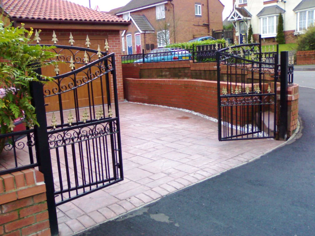 Are You Looking For Folding Gate Installation? 2 of 3