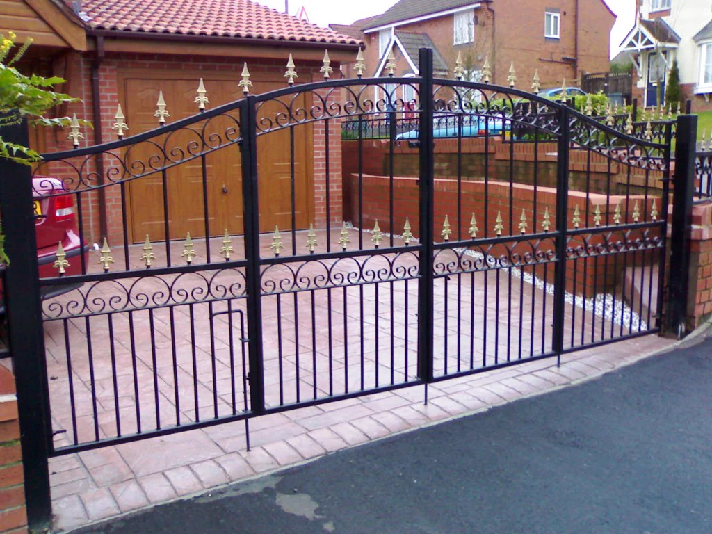 Are You Looking For Folding Gate Installation? 1 of 3