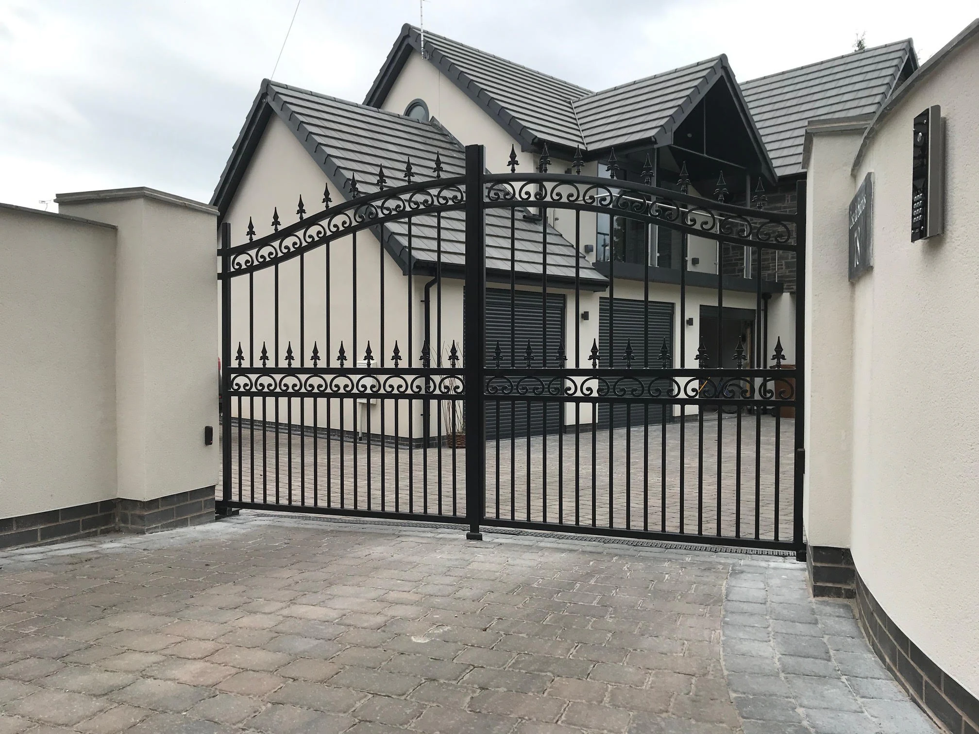Well Designed Prestige Gates In Staffordshire 3 of 6